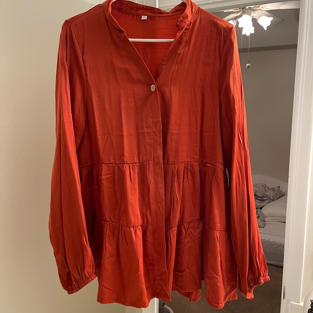 Rust Long Sleeve ruffled blouse!
